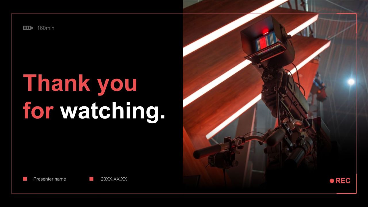 红色摄影风年度创新与成果展示PPT模板